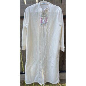 Erika Taylor Intimates White Floral Embroidered Zip-Up Long Robe size Small